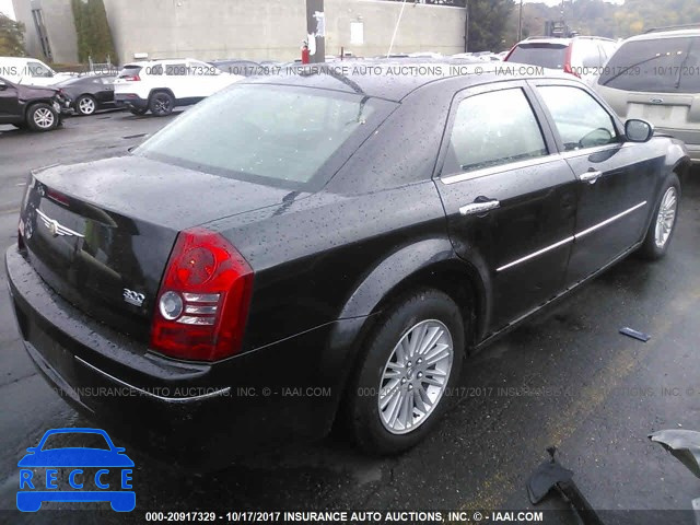 2010 Chrysler 300 2C3CA5CV5AH246445 Bild 3