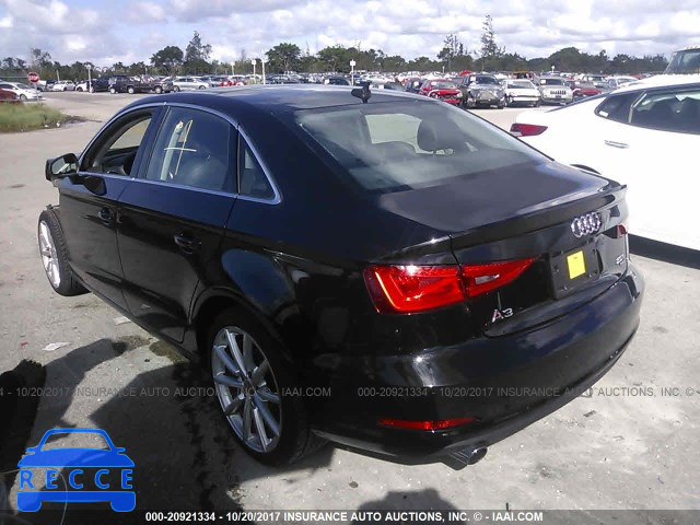 2015 Audi A3 WAUEFGFF0F1031242 Bild 2