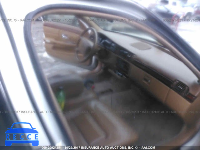 1997 Cadillac Deville 1G6KD54YXVU235342 image 4