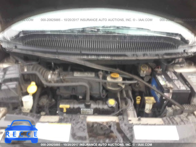 2002 Chrysler Town and Country 2C8GP74L22R793087 Bild 9