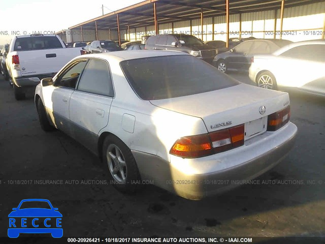 1998 Lexus ES 300 JT8BF28GXW5032369 image 2