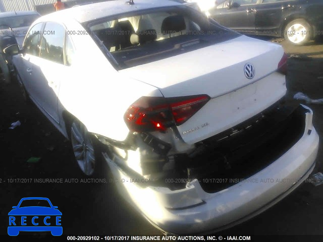 2017 VOLKSWAGEN PASSAT SEL PREMIUM 1VWCT7A30HC040768 image 2