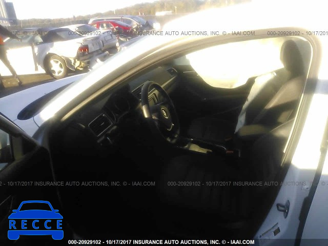2017 VOLKSWAGEN PASSAT SEL PREMIUM 1VWCT7A30HC040768 image 4
