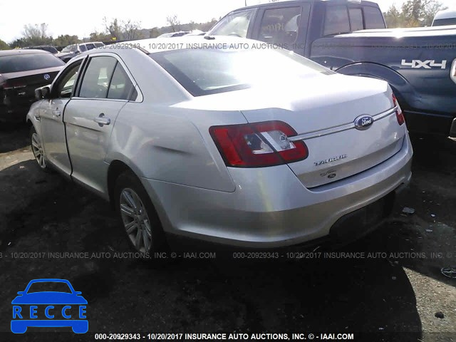 2010 Ford Taurus SE 1FAHP2DW2AG118607 image 2