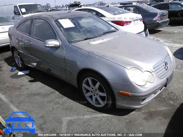 2004 Mercedes-benz C WDBRN40J84A557326 image 0