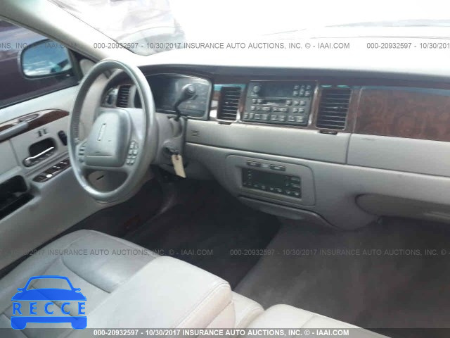 1998 LINCOLN TOWN CAR 1LNFM82W2WY711347 image 4