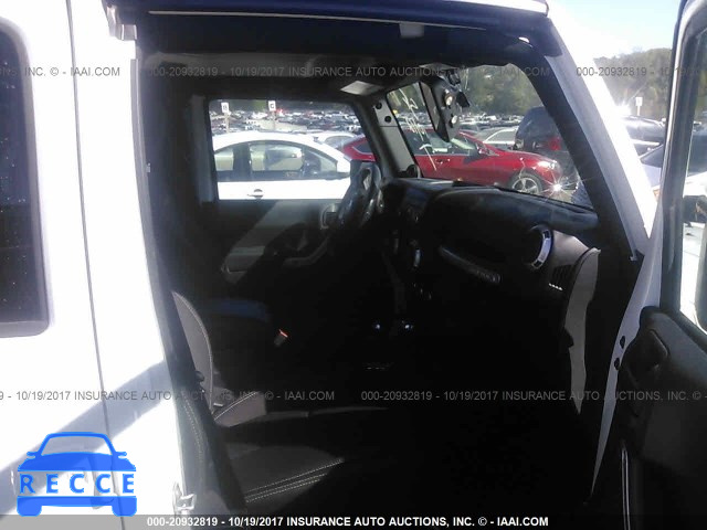 2014 JEEP WRANGLER UNLIMITE SAHARA 1C4BJWEG1EL326667 image 4