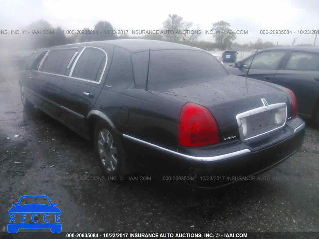 2006 Lincoln Town Car EXECUTIVE 1L1FM88W76Y629235 image 2