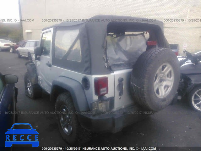 2009 Jeep Wrangler X 1J4FA24119L766850 image 2