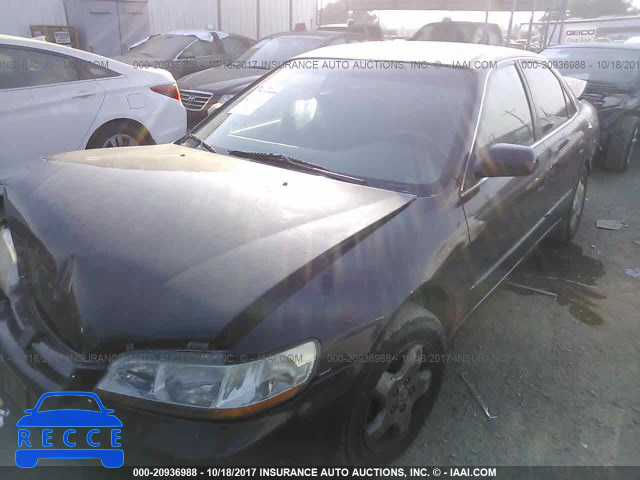 1998 HONDA ACCORD 1HGCG1650WA024417 image 1