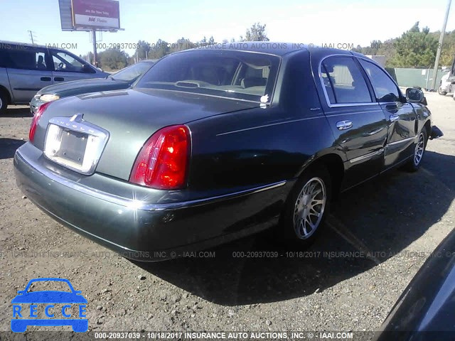 2001 Lincoln Town Car SIGNATURE 1LNHM82WX1Y719309 Bild 3