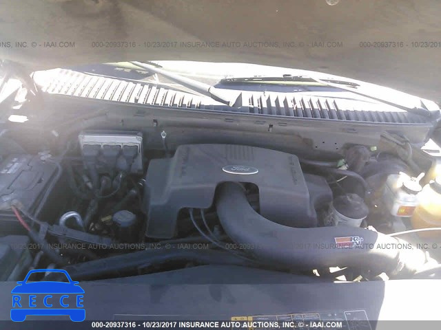 2004 Ford Expedition 1FMPU17L14LB40213 image 9