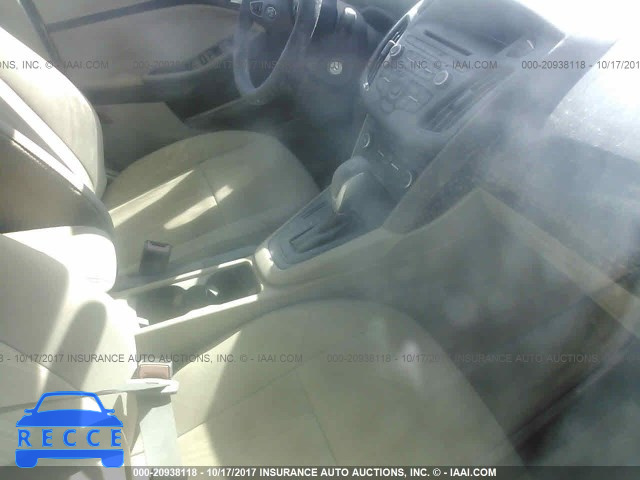 2017 FORD FOCUS SE 1FADP3F2XHL247873 image 4