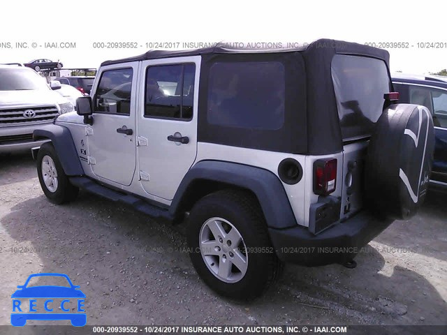 2009 Jeep Wrangler Unlimited 1J8GB39189L761756 image 2