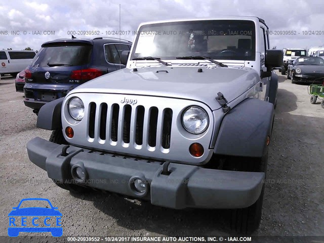 2009 Jeep Wrangler Unlimited 1J8GB39189L761756 зображення 5