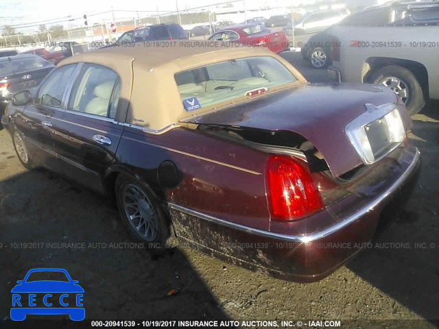 2001 LINCOLN TOWN CAR 1LNHM82W51Y727835 image 2