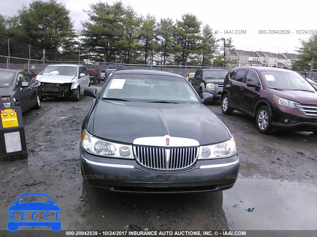 2000 Lincoln Town Car 1LNHM82W8YY810346 image 5