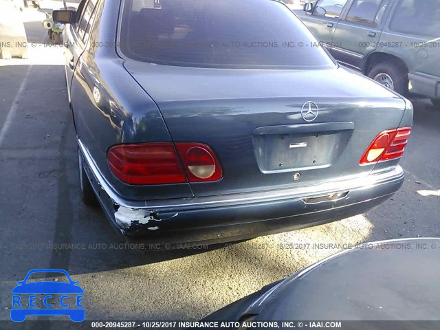 1998 Mercedes-benz E 320 WDBJF65F3WA516213 зображення 5