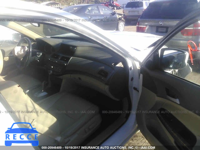 2010 Honda Accord 1HGCP3F82AA007410 Bild 4