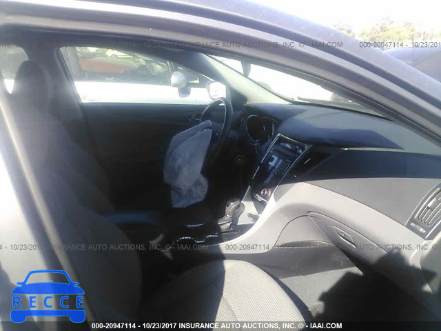 2011 Hyundai Sonata 5NPEB4AC0BH126834 image 4