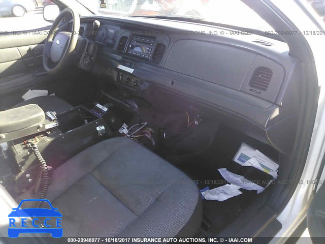 2007 Ford Crown Victoria 2FAFP71W07X126023 image 4