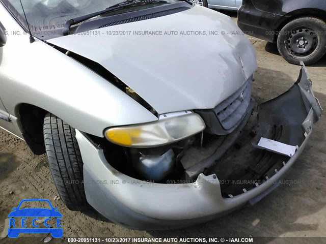 2000 Chrysler Voyager 2C4FJ25B4YR853855 image 5