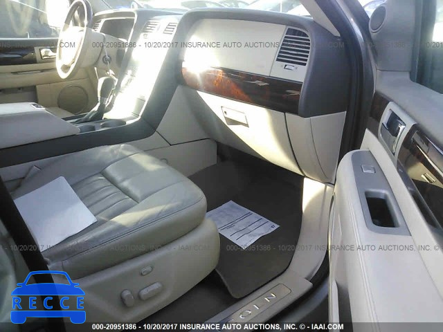 2004 Lincoln Navigator 5LMFU27R54LJ38127 зображення 4