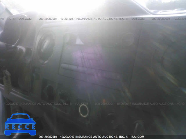 2011 Ford Econoline E150 VAN 1FTNE1EW0BDA26524 image 4