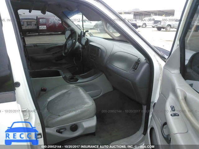 2000 Ford Expedition XLT 1FMRU156XYLB16682 image 4