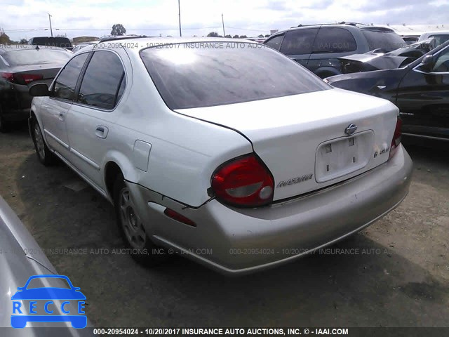 2000 Nissan Maxima GLE/GXE/SE JN1CA31A7YT003302 image 2