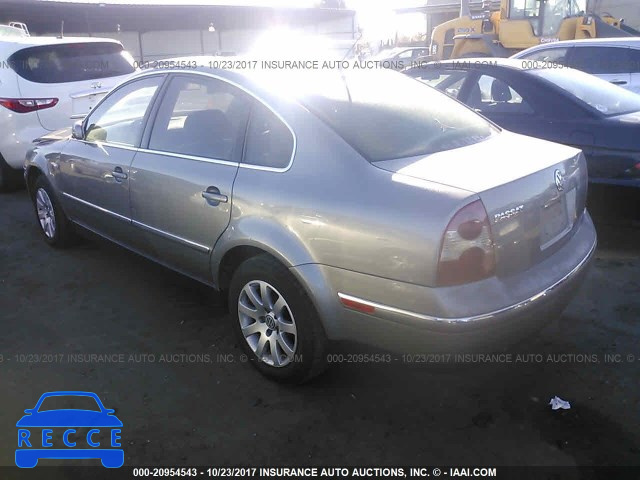 2003 Volkswagen Passat WVWPD63B53P112548 image 2