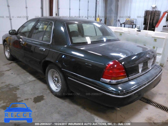 2002 FORD CROWN VICTORIA 2FAFP74W32X100214 image 2