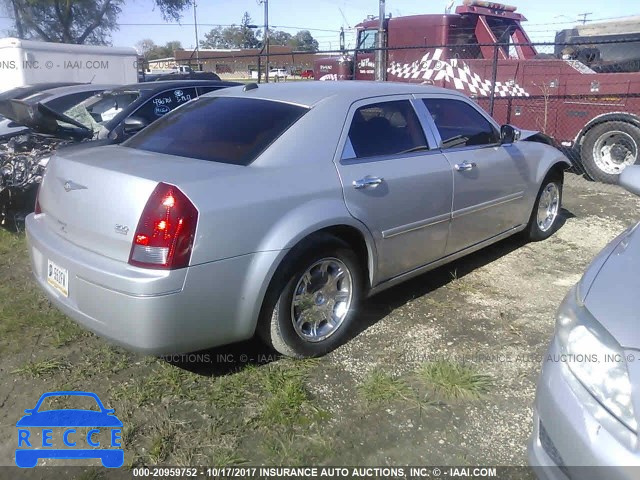 2005 Chrysler 300 2C3JA53G65H525157 image 3