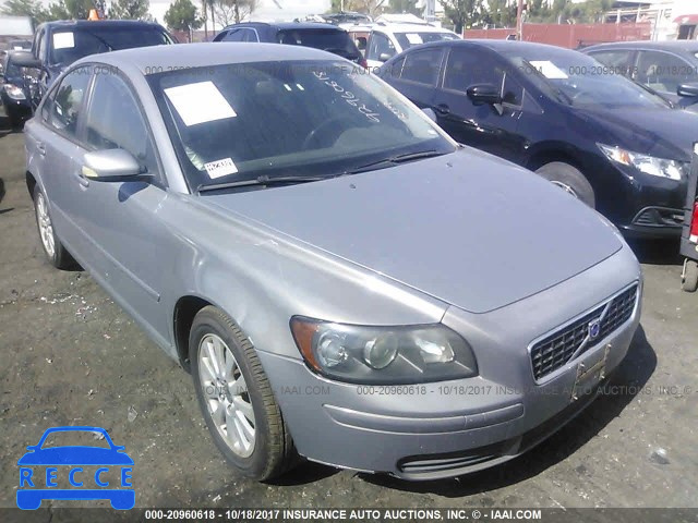 2005 Volvo S40 YV1MS390152084125 image 0