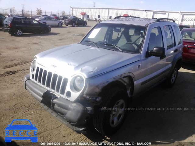 2005 JEEP LIBERTY 1J8GL48K55W713900 Bild 1