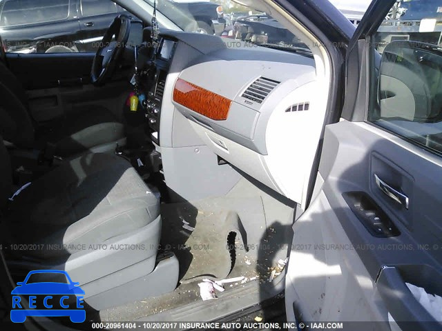 2008 Chrysler Town & Country LX 2A8HR44HX8R826445 зображення 4