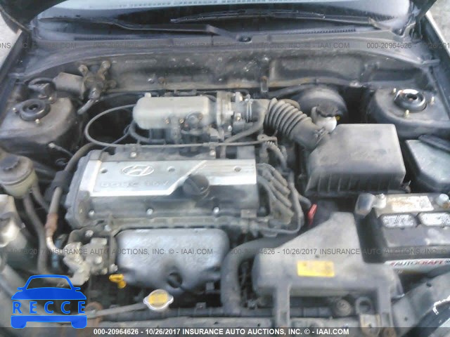 2005 Hyundai Accent KMHCG45CX5U653076 image 9