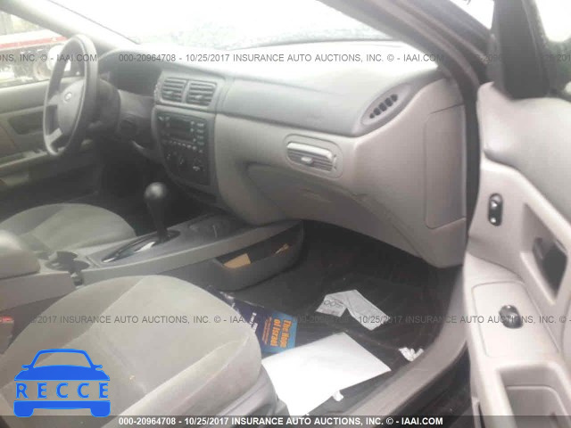 2006 FORD TAURUS 1FAHP53UX6A117166 зображення 4