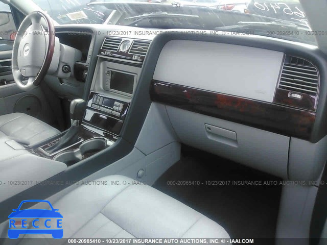 2004 Lincoln Navigator 5LMFU28R74LJ32778 зображення 4