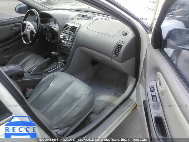 2000 Nissan Maxima GLE/GXE/SE JN1CA31D8YT751583 image 4