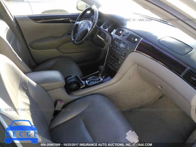 2002 Lexus ES 300 JTHBF30G120042605 image 4