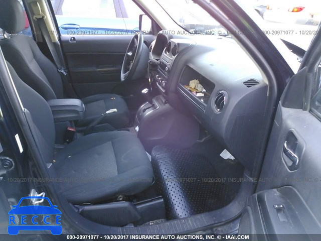 2010 JEEP PATRIOT 1J4NF2GB5AD657999 image 4