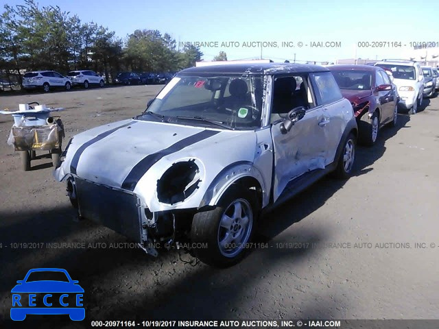 2011 Mini Cooper WMWSU3C50BT251430 image 5