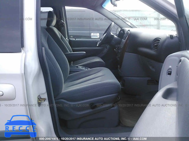 2006 Chrysler Town and Country 1A4GP45R16B671256 image 4