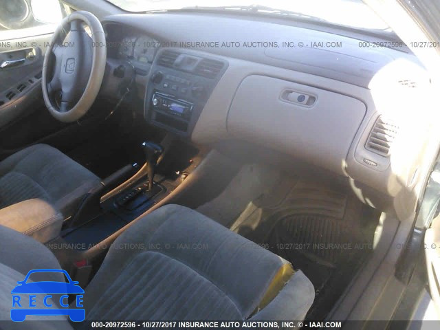 1998 Honda Accord 1HGCG5640WA154809 image 4