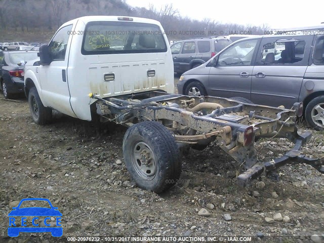 2011 Ford F250 1FTBF2B66BEB75346 image 2