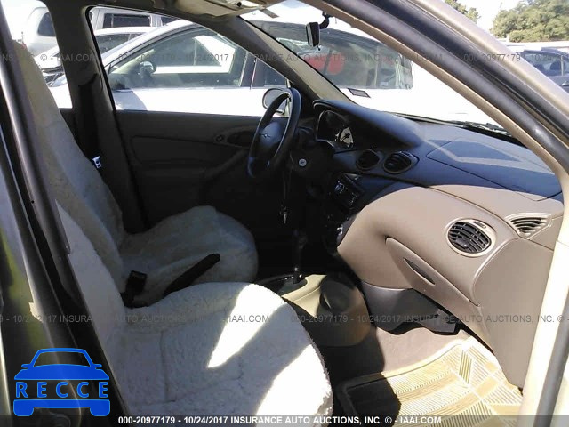 2000 Ford Focus 1FAFP36P7YW417044 image 4