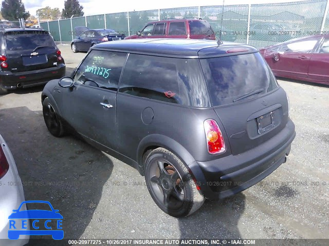 2002 Mini Cooper WMWRC334X2TC36901 image 2