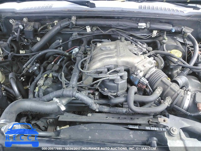 2001 Nissan Xterra XE/SE 5N1ED28T11C592072 Bild 9