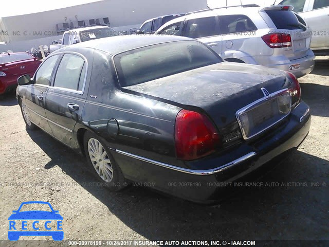 2003 Lincoln Town Car SIGNATURE 1LNHM82W03Y612899 image 2